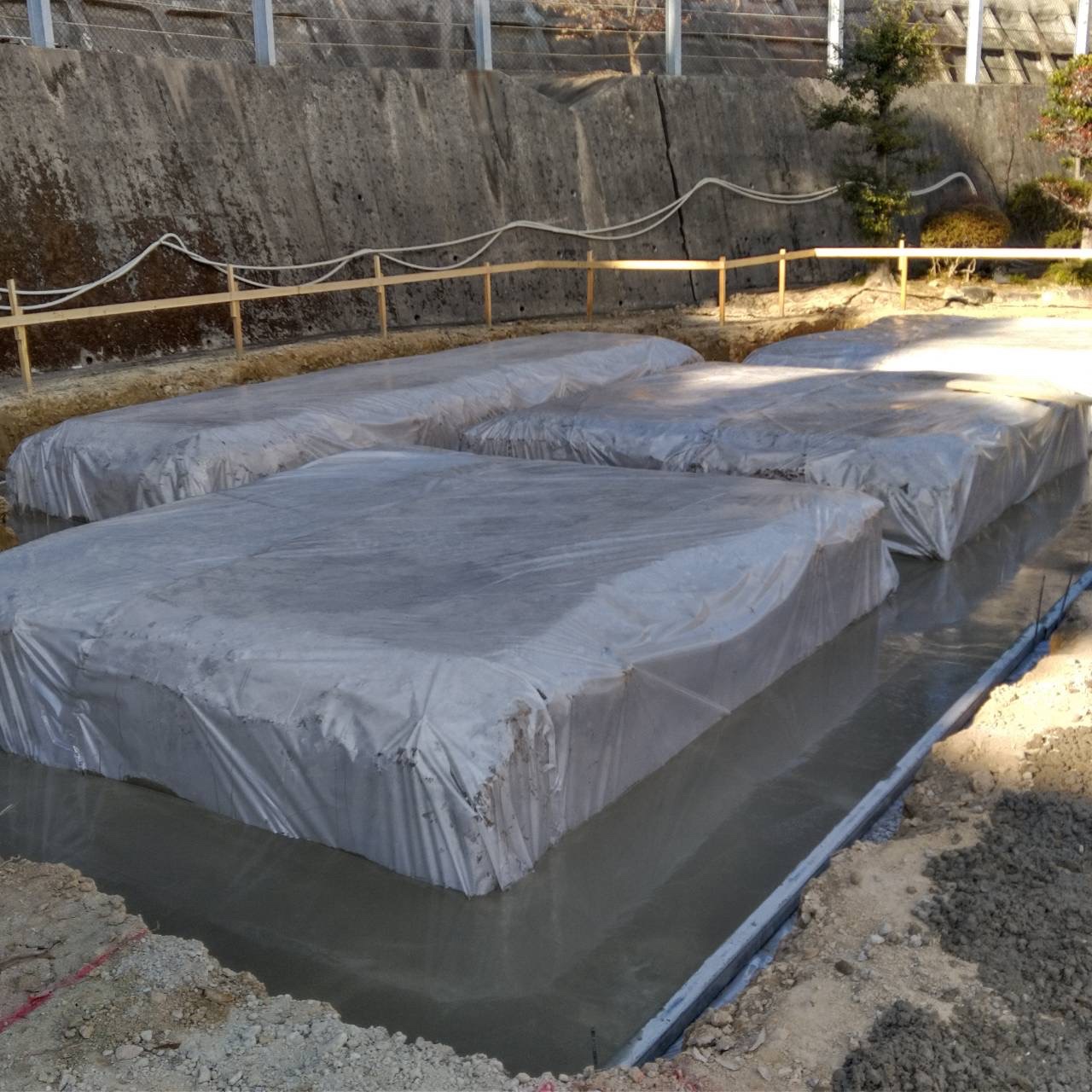 龍雲院、捨てコンクリート